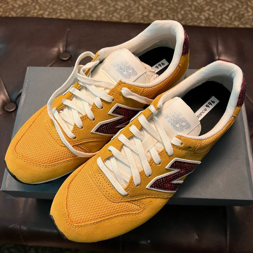 New Balance 996, size 8, NIB